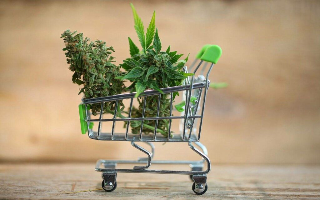 marihuana w wózku sklepowym